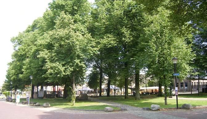 VINKENPLEIN De parel, het Vinkenplein, wordt een brinkachtige groene ruimte, een openbaar parkje in het winkel- en verblijfsgebied van Bilthoven.