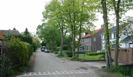 12 dan de bebouwing aan de straten.