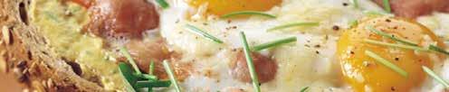vlees met gebakken champignons, ui, kroepoek, satésaus Italiaantje 9,75 Uit de oven belegd met ham, kaas, paprika, champignons, ui, italiaanse kruiden Tonijnsalade