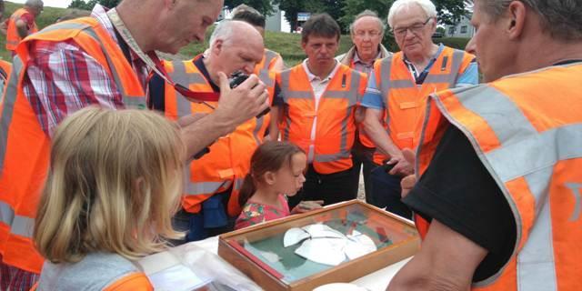 Grote belangstelling voor archeologisch onderzoek Beatrixsluis Op 22 juni vond een kijkmiddag plaats bij de Prinses Beatrixsluis.