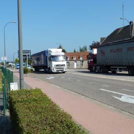 Dit leidt in de praktijk tot een aantal leefbaarheidsproblemen doordat vrachtverkeer zich vanaf de N74 een weg zoekt door Neerpelt richting Hamont, Budel en Weert.