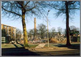 In 1993 werd het gesloopt. Aan de vorm van het huidige gebouw is te zien dat er vroeger een gebouw met de naam De Burcht heeft gestaan.