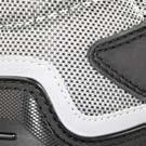 De ergonomisch gevormde aluminium veiligheidsneus beschermt de tenen beter en voorkomt