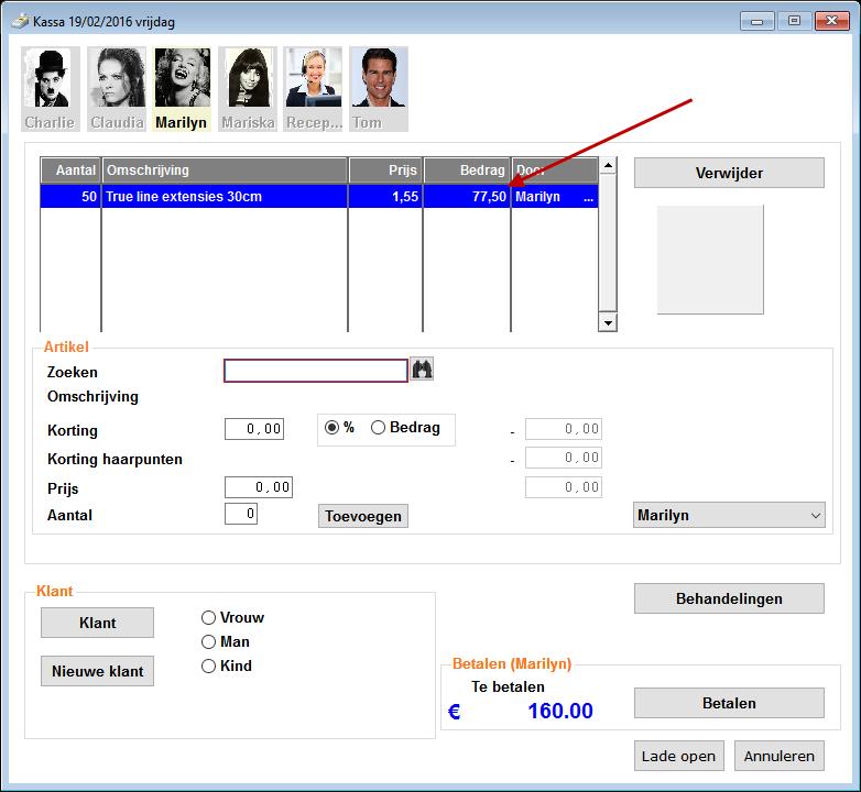 De behandelprijs bedraagt 50 x 1.65 = 82.50, en de verkooprijs van het artikel is 50 x 1.55 = 77.50. De omzet van de artikelen wordt automatisch geteld bij de stylist die de behandeling uitvoert.