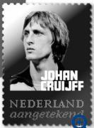 De zilveren postzegels van Nederland Op donderdag 21 september j.l ontving Dirk Kuyt het eerste exemplaar van de zilveren postzegel met zijn beeltenis. Deze zegel is te koop bij Post.