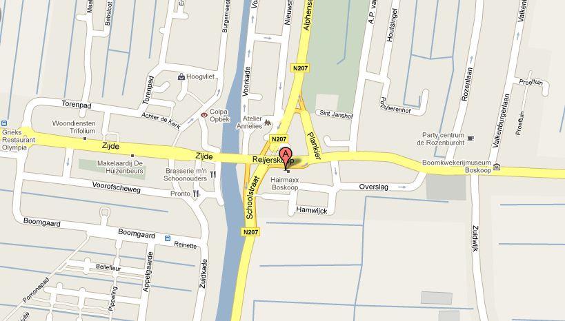 Heemschut Zuid-Holland Op de Google foto is te zien dat boven de oost-west verbinding alle percelen haaks op deze weg staan en eronder evenwijdig eraan (NB: de rode cirkel is dezelfde als op de oude
