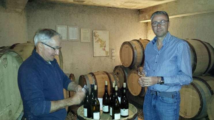 Barraud werkt biologisch om het individueel karakter van de wijngaard te laten typeren. The Wine Advocate sprak lovend : Barraud is ongetwijfeld bij de TOP producenten van Pouilly-Fuissé.