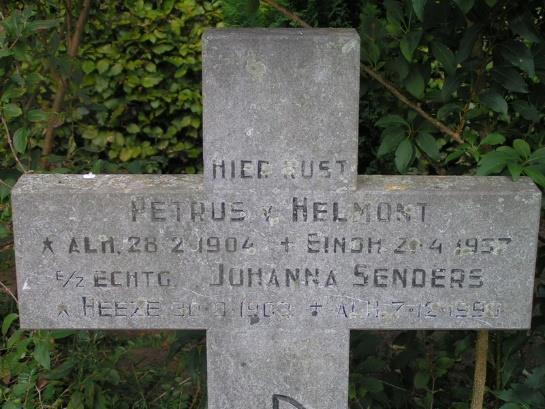 11.2.6 Wilhelmus Senders Geboren op 23 september 1869 te Zeelst en overleden op 16 januari 1940 te Veldhoven. Gehuwd met CATHARINA VAN HOOF op 12 oktober 1901 te Heeze.