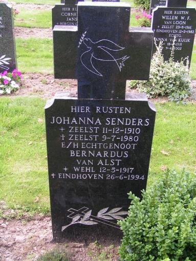 12.3.1 Johan Senders Geboren op 1 februari 1902 te Zeelst. 12.3.2 Joanna Senders Geboren op 25 augustus 1903 te Zeelst. 12.3.3 Johanna Senders Geboren op 11 december 1910 te Zeelst.