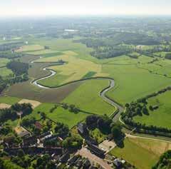 heeft Vlaanderen er 600 hectare waterbuffering bij. Zo n tienduizend mensen houden dankzij dit gebied hun voeten droog. De Polders trekken bovendien duizenden wandelaars, fietsers en natuurfans aan.