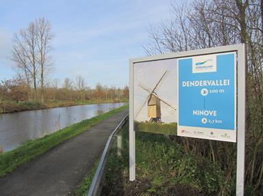 waterwegbeheerder Aanlegsteiger Ninove Vaarkaart Dender Inrichting picknickplek Sas