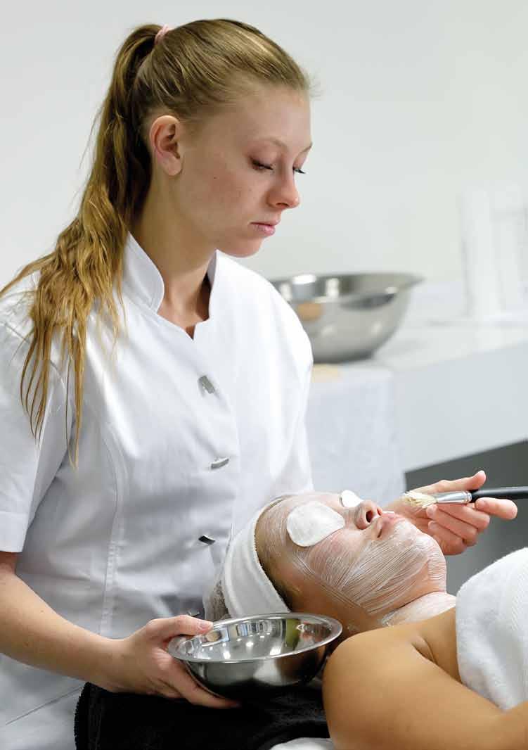 Xxxxxxxxxxxxxx Mensen onderschatten het vak soms. Het gaat niet alleen om het aanbrengen van make-up.