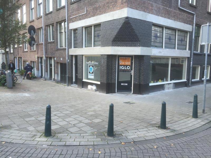 TE HUUR Grote Visserijstraat 49-B te Rotterdam Betreft Hoekwinkel per direct beschikbaar aan de Grote Visserijstraat in Rotterdam West.