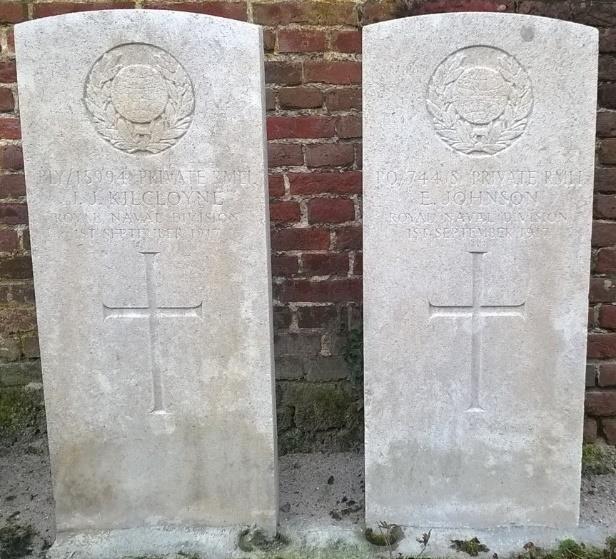 Twee Britse militairen stierven aan de Dodendraad te Weelde-Station op één september 1917. Een van beide opgebaard in het Sint-Elisabethziekenhuis te Turnhout (foto Stadsarchief Turnhout).