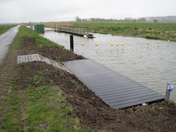 Aanleg van een vissteiger of visstoep Nederland is een paradijs voor sportvissers. Er is een overvloed aan viswater met een aantrekkelijke visstand.