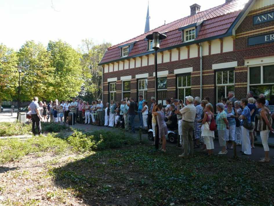 Feestelijke opening van een nieuw wandelpad in Rijkevoort Dit nieuwe wandelpad in Rijkevoort werd feestelijk geopend.