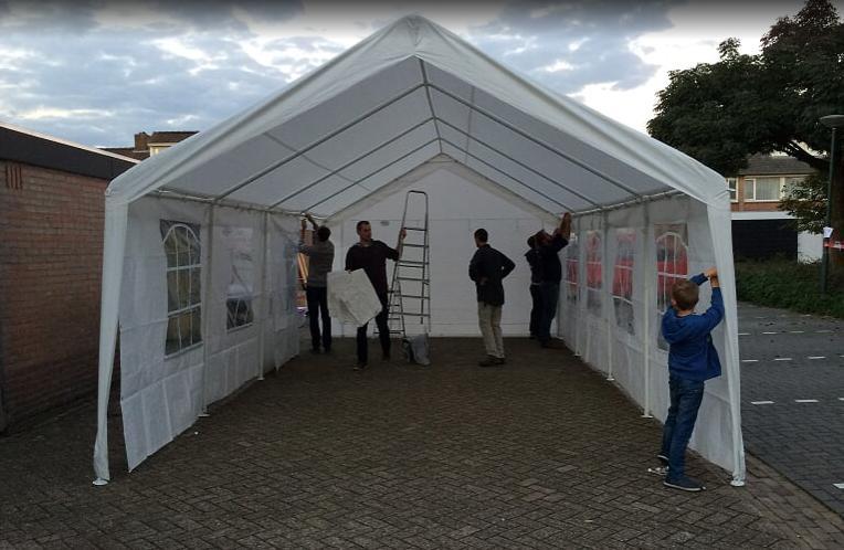 gaan doen, inkopen doen, eten bestellen, reserveringen maken en de avond van te voren