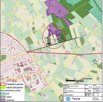 Figuur 2.1 Overzicht plangebied Het plangebied bestaat een woonhuis met aangrenzend enkele varkensstallen. Rondom de opstallen liggen diverse akkers die voor de teelt van maïs worden gebruikt.