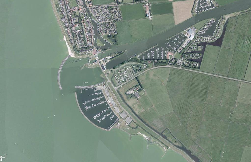 3 Plangebied en projectvoornemen 3.1 Plangebied Het plangebied ligt ten zuiden van Stavoren, aan het IJsselmeer en het Johan Frisokanaal.