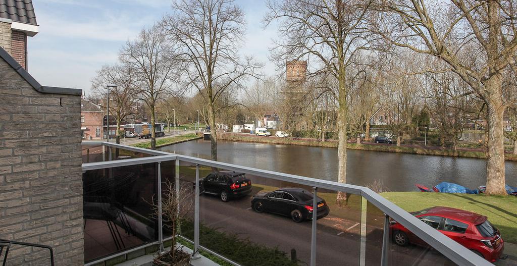 Jan de Bakkerstraat 39 In hartje centrum gelegen 3 kamer appartement met prachtig uitzicht over de Singel richting de Watertoren.