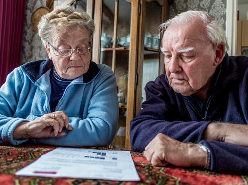 Huurder aan het woord Adri en Tiny Voets Leuke bonus hoger dan verwacht Ook de buren van Nerissa, Adri en Tiny Voets, hebben het maximale aantal van twaalf zonnepanelen op hun dak liggen.