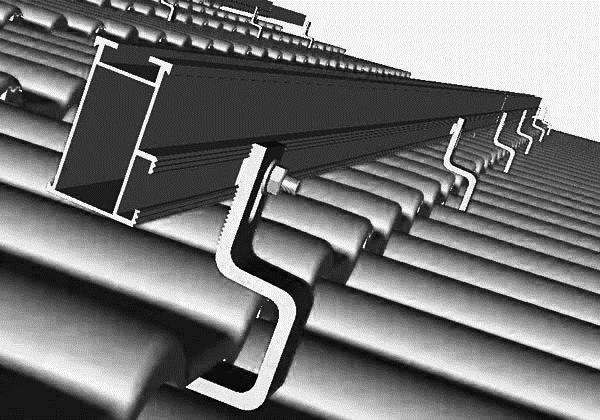 De zonnepanelen worden met aluminium ondersteuningsrails op het dak bevestigd, twee rails per paneel zoals op deze foto: Deze rails worden bevestigd met rvs-haken, één per m 1 : Reken met het bestand