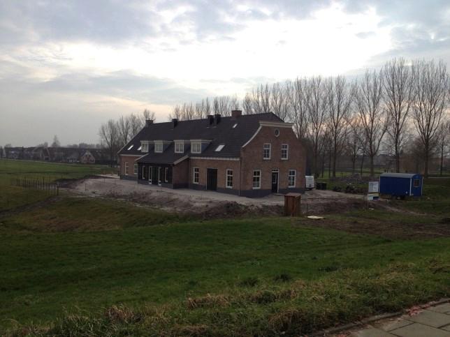 Te denken valt hierbij onder andere aan overleg met een gemeentelijke projectleider ruimtelijke ontwikkeling of een stedenbouwkundige.