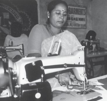 Wat begon als een kleermaakstersschooltje is nu uitgegroeid tot een startend bedrijf, gerund door vrouwen uit een sloppenwijk. Het Chennai Tailoring Team heeft een zusje gekregen: Chennai Garments.