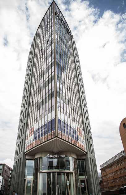 4 MAGIS Dit gebouw is vernoemd naar de architect Magis van bureau Magis en Van den Berg architecten uit Helmond. In het zeven verdiepingen tellende gebouw is 5.500 m 2 kantoorruimte beschikbaar.