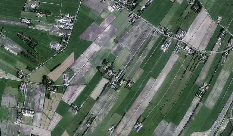 nalyse Landschap Het erf aan De Veenhuis 7 ligt in polder rkemheen die is aangewezen als Nationaal Landschap.