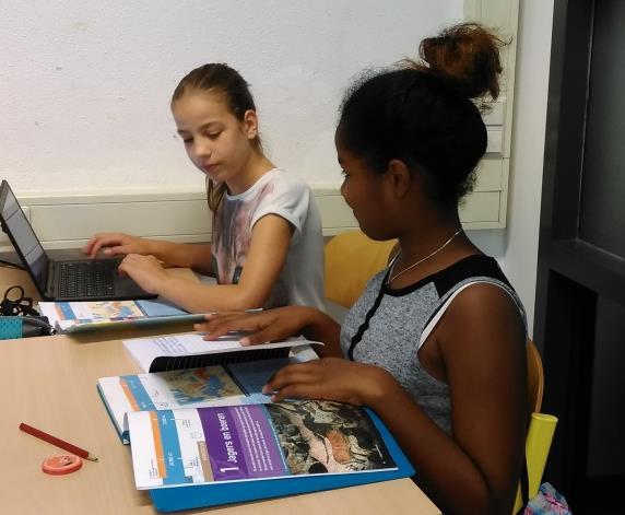 Hier en nu Tweede leerjaar tweejarige brugklas Ondergrens Havo op het Lyceum Vos Een leerling heeft van de leervakken minimaal 6 vakken op het niveau Havo afgesloten.