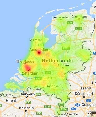 Den Haag en Rotterdam worden gebouwd. Hoe roder de kleur, hoe meer woningen er gebouwd worden. Ook rond Utrecht, Nijmegen en de steden in Noord-Brabant is veel activiteit te zien.