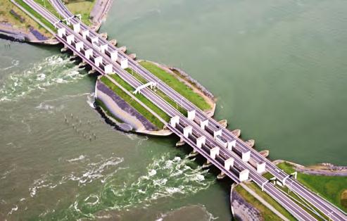 Bovendien zijn tal van functies in het IJsselmeergebied afgestemd op een beperkte fluctuatie van de waterstand in het IJsselmeer.