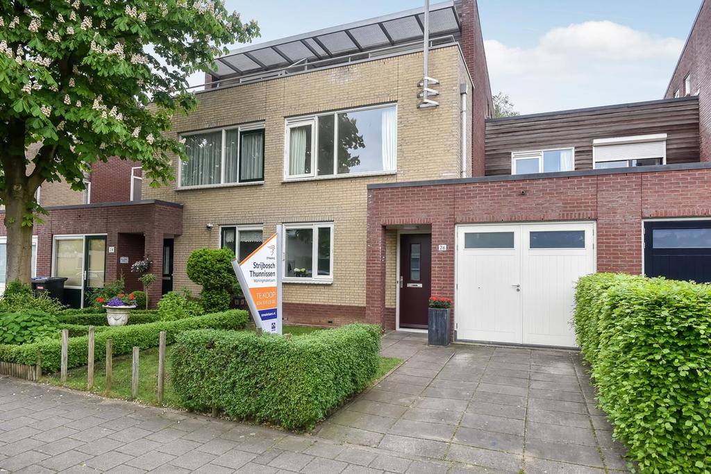 Elderveld en aan rustige straat gelegen goed onderhouden helft van