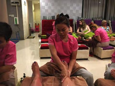 Of het nu in een chique salon is of in een ' hutje', de Thaise massage is een aanrader.