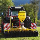 De GK 250 M1 wordt ook vaak door meerdere bedrijven gebruikt. In steile omgevingen of bij kleinere tractoren biedt de GK ook de mogelijkheid de machine te delen.