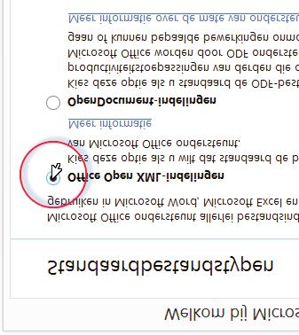 In de wolken Links: activeer Office om van de cloudfuncties te kunnen profiteren. Rechts: schakel Open Office XMLindelingen in, zodat Office optimaal presteert.