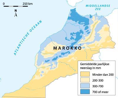 Vraag 4 Op de kaart zie je de verdeling van de neerslag in Marokko. Waardoor wordt de relatief hoge neerslag vooral veroorzaakt?