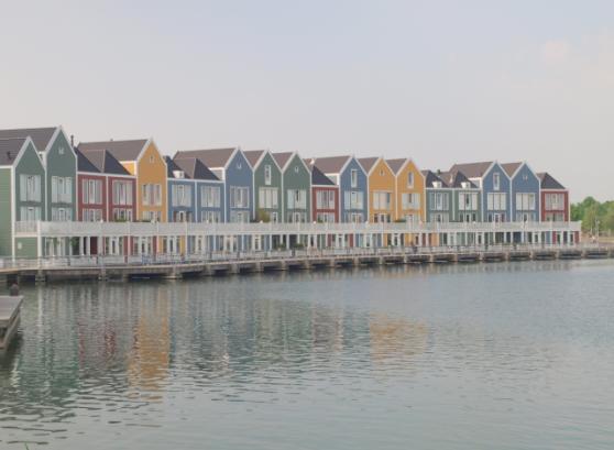 Het zuiden van Houten is een van de zogeheten Vinex-locaties in Nederland; erg geldt geen beperking in het aantal te bouwen huizen per jaar.