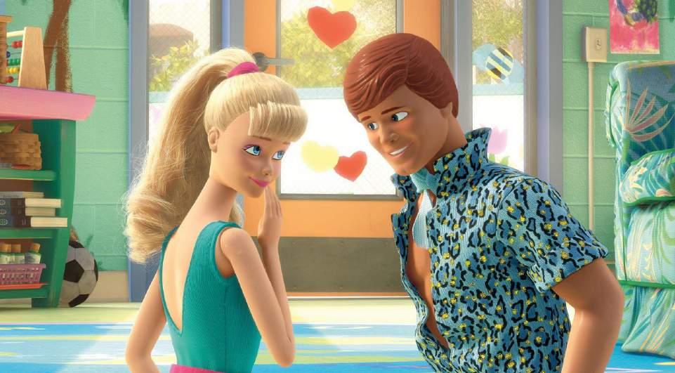 Hi, Barbie! Hi, Ken! Ja, het is overgang. Dus doe je vuile kleren maar aan.
