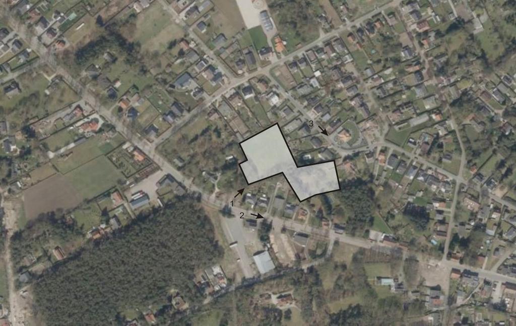 5.9. Deelgebied 8: Driesheide - Heideweg Figuur 40: luchtfoto 2015 Nederzettingstructuur Deelgebied 9 wordt langs de noordzijde begrensd door de tuinen van de woningen langs de Heideweg en
