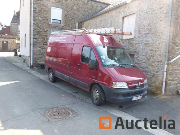 ID : 208-1 Vrachtwagen Peugeot Boxer 2.8 L (2003, 155.