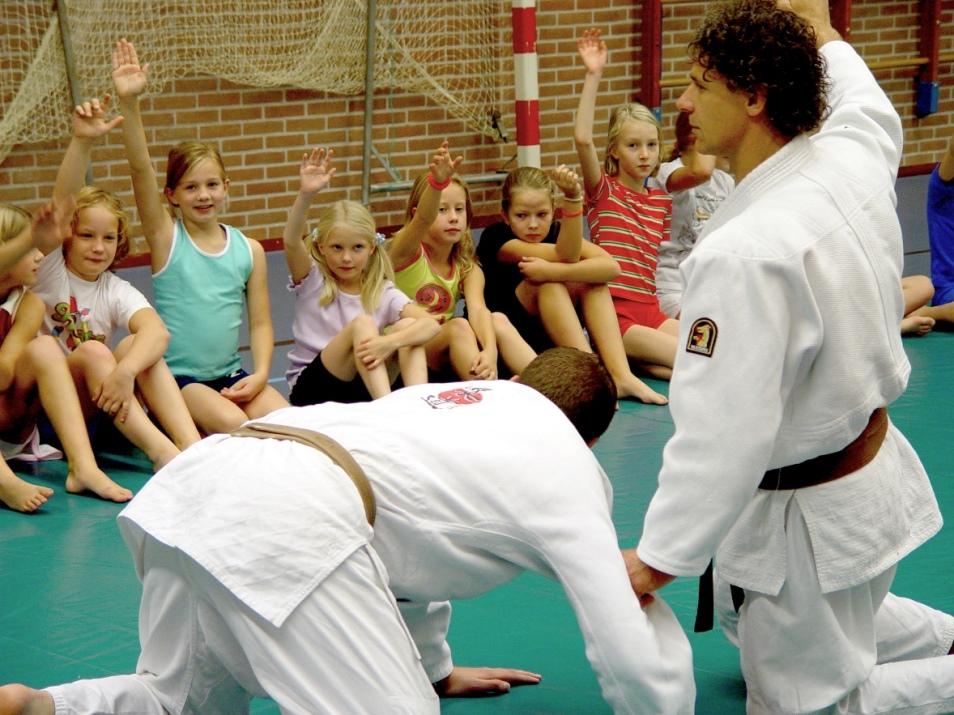JUDOLES OP JOUW SCHOOL Vraag aan jouw juf / meester of jij een judoles mag geven aan jouw klas.