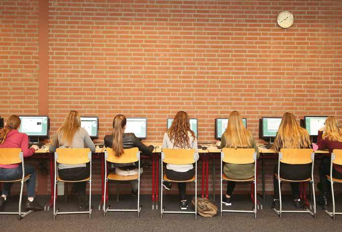 5.10 Eindexamennorm havo/vwo In het havo en het vwo is een kandidaat geslaagd indien hij: 1. voor het centraal examen een gemiddelde score van minimaal 5,5 gehaald heeft.