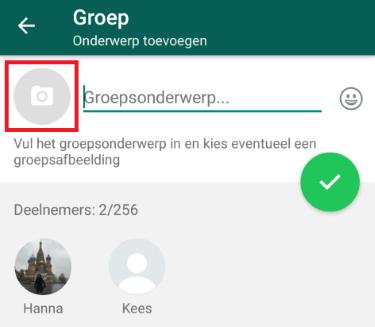 Groepen aanmaken (Android) menu/nieuwe groep Het aanmaken van een nieuwe groep voor een groepsgesprek gaat heel gemakkelijk.