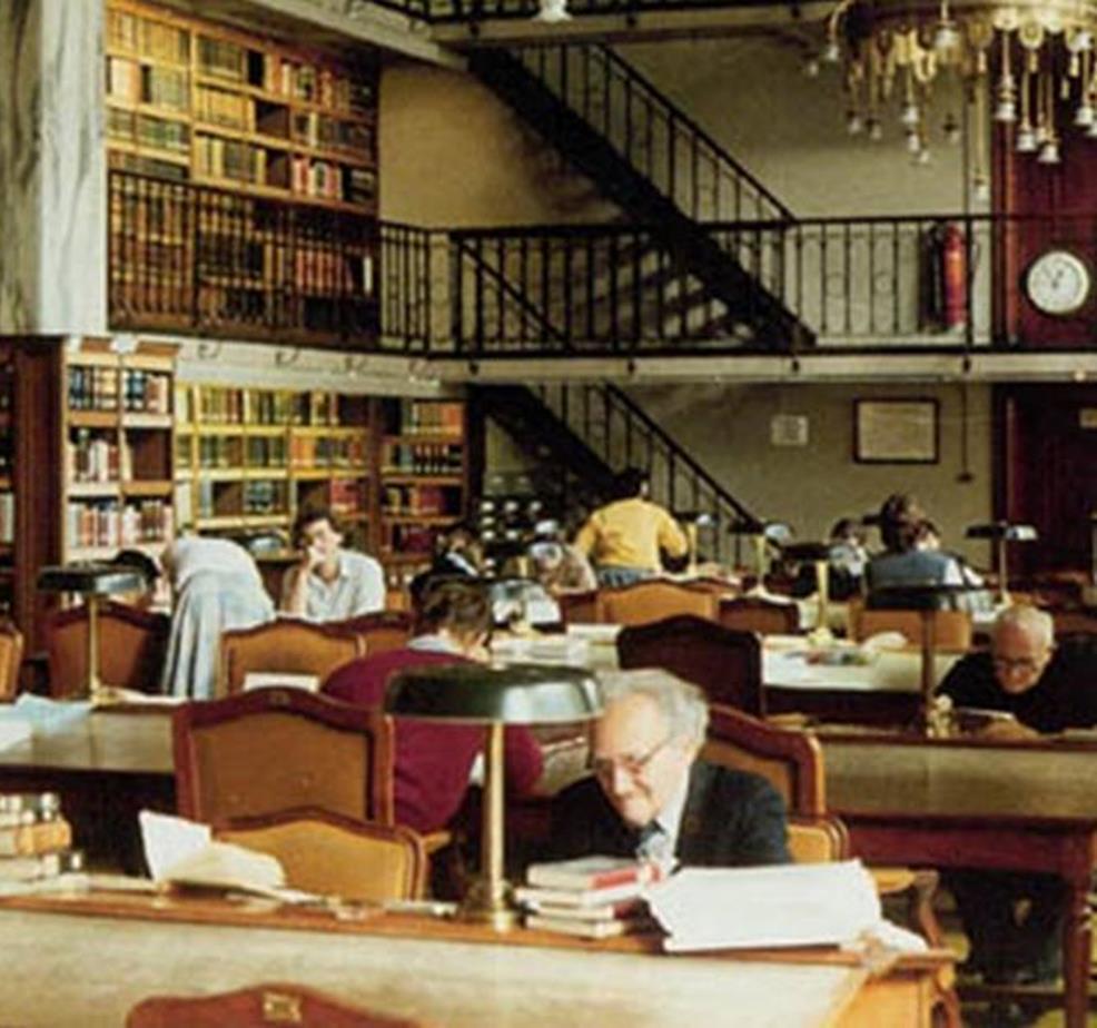 1798 nationale bibliotheek opgericht 1806 Lodewijk Napoleon geeft predicaat Koninklijk 1974 Depot van Nederlandse Publicaties gestart 1982