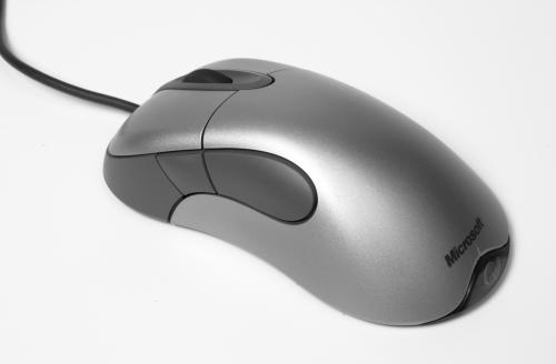 Probeert u maar eens: Zet de muispijl knop op de Houd de muis even stil U ziet vanzelf dit vakje: De muisknoppen Computermuizen zijn verkrijgbaar in allerlei soorten