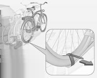 Opbergen 81 Korte, extra bevestigingsbeugel gebruiken om de vierde fiets te bevestigen. De beugel dient te worden aangebracht tussen de frames van de derde en de vierde fiets.