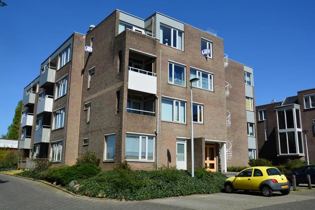 Te Koop Maastricht, Kasteel Beusdaelplein 8D Bouwjaar : 1976 Woon opp.