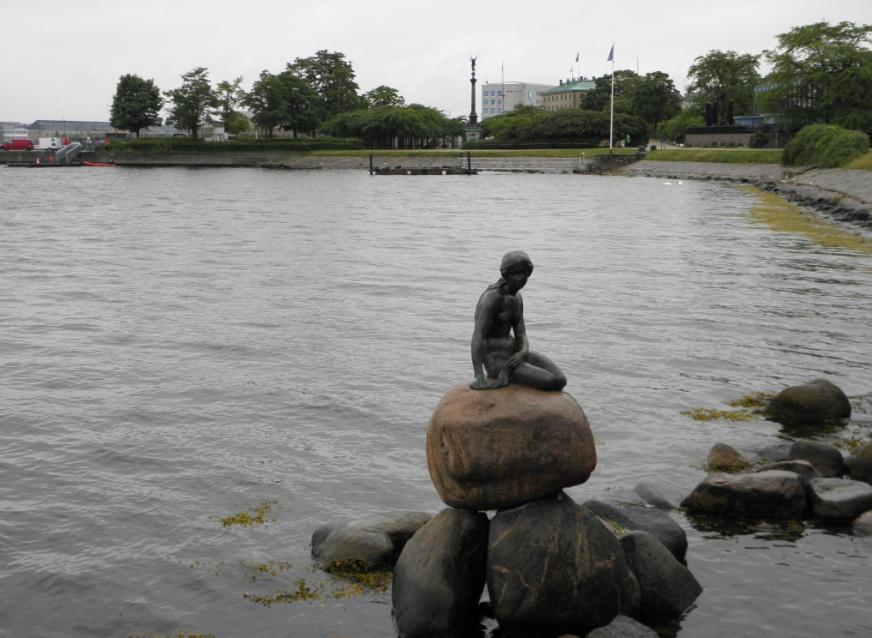 Wij gaan eerst naar een wijk waar vroeger havenarbeiders woonden.